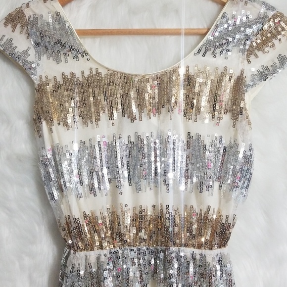 HOST PICK πRue 21 small sequin party dress NWT - Picture 3 of 7